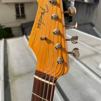 Fender American Vintage '62 Stratocaster 2000 - 2012 - 3-Color Sunburst image 5