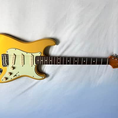 Fender Classic Player ’60s Stratocaster – Limited Edition Aztec Gold (1 of 250 Worldwide) image 2