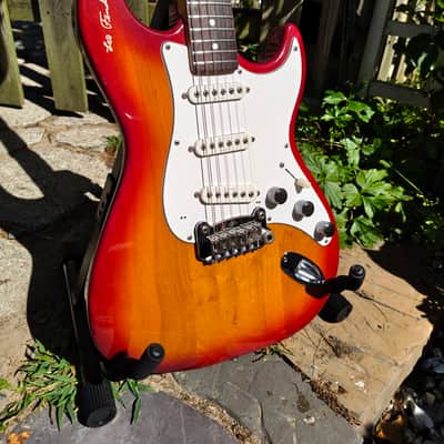 G&L Skyhawk Signature Series 1990 - Cherry Sunburst image 1