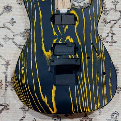 Charvel Old Yella Body image 2