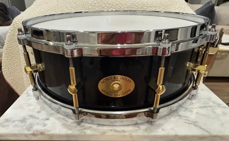 Noble&Cooley 5x14 SS Classic Solid Shell Snare Drum - Black Laquer image 1