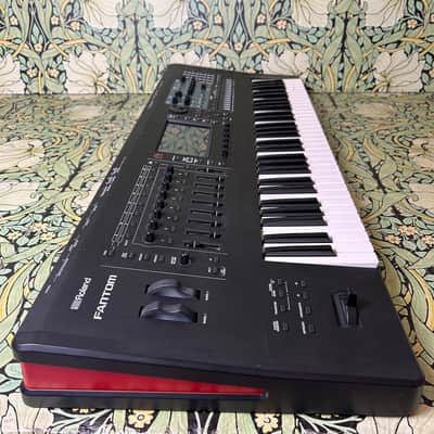 Roland Fantom 6 Synthesizer Keyboard image 4