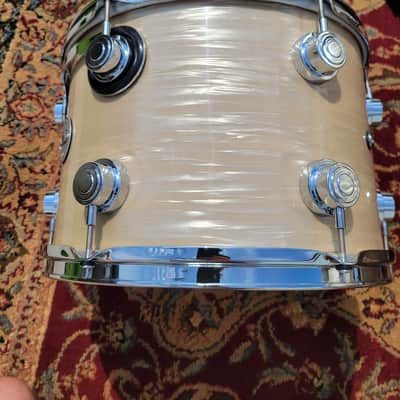 DW Collector's Series VLT 4 Piece Drum Shell Pack W/ Bags 13/16/18/24 - Creme Oyster (C013-8) image 12