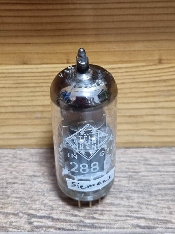 Gold pin - Telefunken / Siemens E288CC image 1