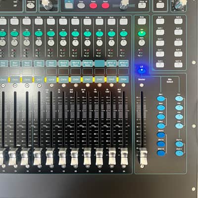 Allen & Heath QU-24C Chrome Edition 24-Channel Digital Mixer 2010s - Black image 4