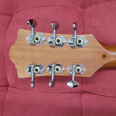 Guild Westerly Collection M-240E Troubadour with Pau Ferro Fretboard - Sunburst image 16