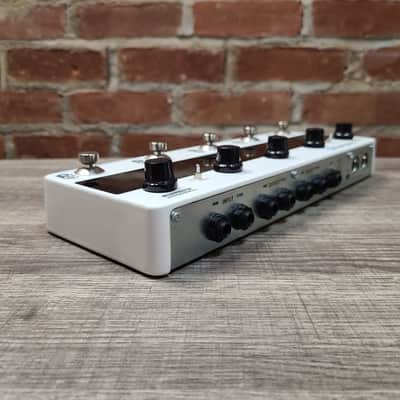 TC Electronic Plethora X5 TonePrint Multi-Effects Pedalboard 2020 - White image 6