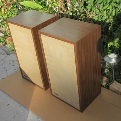 Vintage 1970s Large Advent Speakers Original Owner image 2