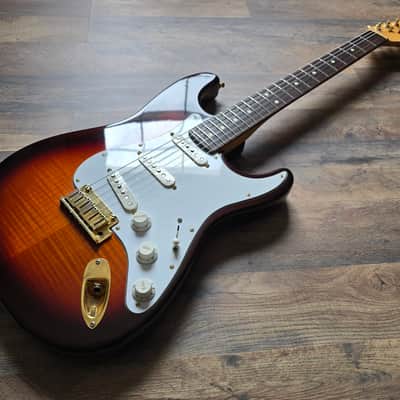 Fender American Limited Edition 50th Anniversary Flame Stratocaster image 4