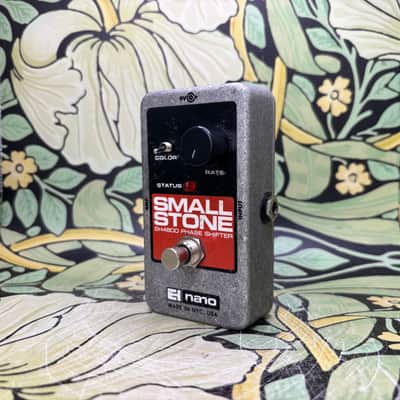 Electro-Harmonix Nano Small Stone Phase Shifter V1 | Reverb