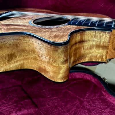 Taylor Spring Limited Edition 12-Fret Grand Concert Acoustic-Electric Guitar 2010 - Natural image 19