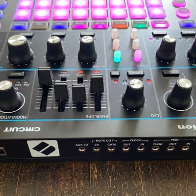 Novation Circuit Mono Station Paraphonic Synthesizer Black image 5
