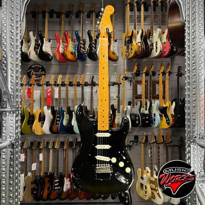 Fender   Custom Shop Stratocaster Dav ID Gilmour Relic Black Black Over 3 Color Sunburst image 2