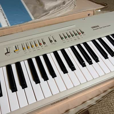 Yamaha PS-20 Automatic Bass Chord System 1981 - White w/ Case image 3