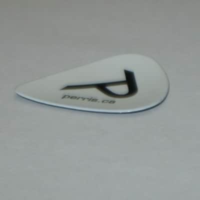 new in package (old stock) A+ Perri's Leather Ltd. / Perri's 12 Pack Of Pink Floyd Guitar Picks - Med Gauge - Celluloid Plastic, 351 shape - but slightly curved (LP12-PF1) LP12PF1 image 10