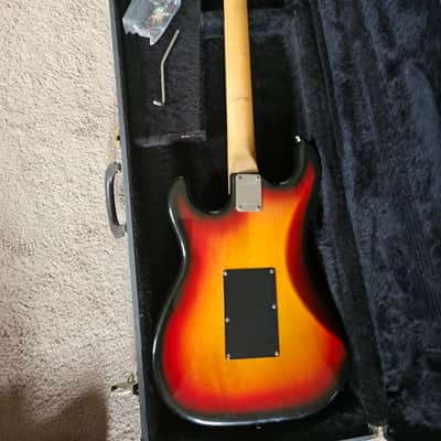 Kramer Pacer deluxe 1984 - 3 tone sunburst image 3