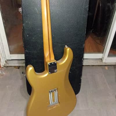 Fender Gold Sister Stratocaster special run 2005 image 5
