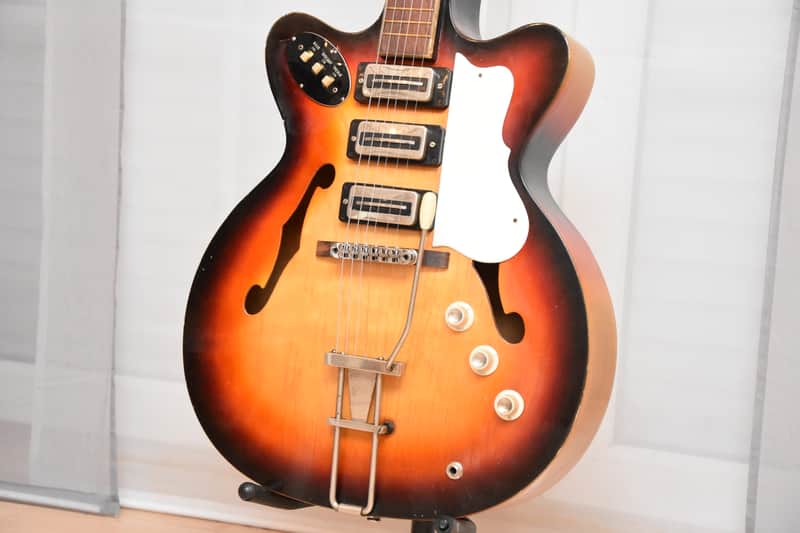 Hüttl Archtop – 1960s German Vintage Sharkfin Jazz Guitar / Gitarre image 1