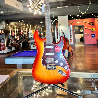Squier Classic Vibe Limited Edition 60's Strat - Orange Burst image 2