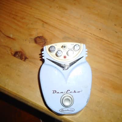 Danelectro Dan Echo 2000s - Lavender image 2