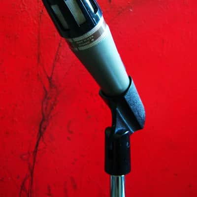 Vintage RARE 1980's Shure 517SA / 515SA dynamic cardioid microphone w accessories Hi Z PE54 PE54D image 5