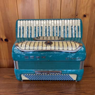 BLUE AND WHITE STRADOBOX PIANO ACCORFION LMM image 1