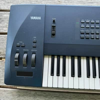 Yamaha EX5 Realtime Control Synthesizer 1998 - Blue image 6