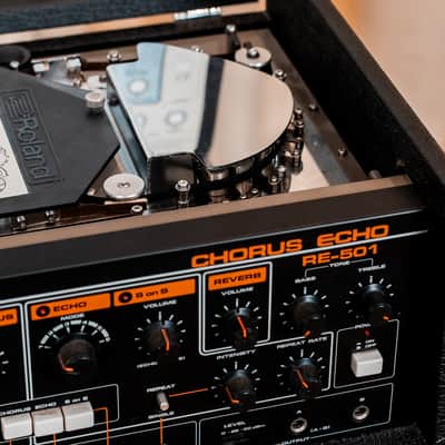Roland RE-501 Chorus Echo - Great condition image 8