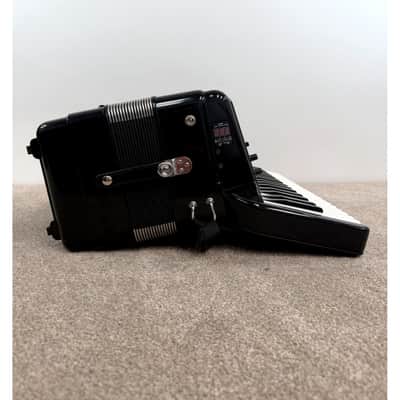 Roland FR-3X - Accordion - Black - Excellent w/ Manuals, Soft Case, Original Power Supply image 4