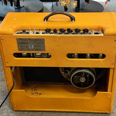 Fender Bass Breaker Custom Shop 40-Watt 2x12" Guitar Amplifier Combo 2002 Tweed Solid Pine Wood Cabinet image 3
