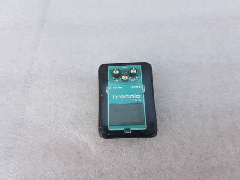 Boss Tremolo Button image 1