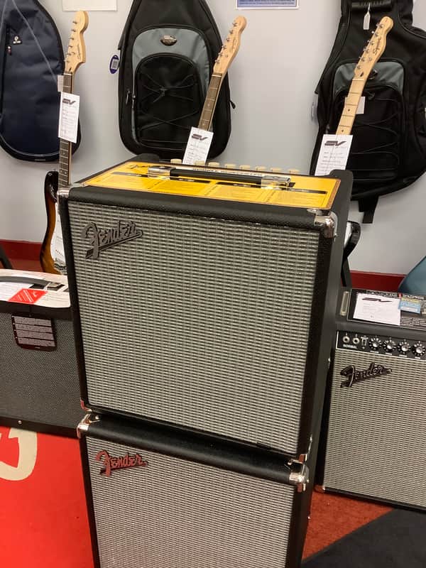 Fender Rumble 40 V3 40-Watt 1x10" Bass Combo Black image 1