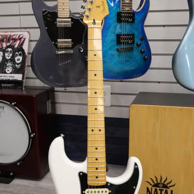 Fender Player II Stratocaster Polar White Maple Fingerboard image 9