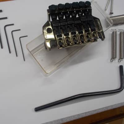 80's Kahler USA Spyder 2720 Spyder Floyd Rose Fulcrum RH tremolo bridge Rare Gold and Black image 2