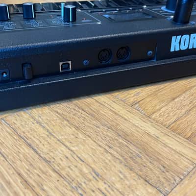 Korg microKORG XL+ BKBK Limited Edition Black on Black Synthesizer/Vocoder image 7