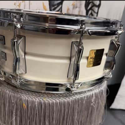 Yamaha 🥁made in JAPAN ndugu chancler SIGNATURE MIJ Billy jean snare drum white - White image 5