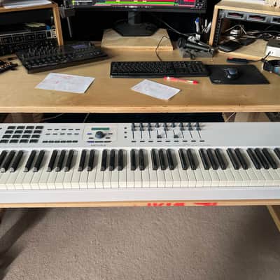 Arturia KeyLab 88 MkII MIDI Controller (Open Box, white)
