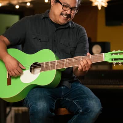 ORTEGA Gaucho Series 4/4 Konzertgitarre 6-String - Green Apple + Gigbag image 11