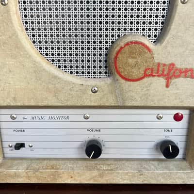 Vintage 1960’s Califone SP 30 “The Music Monitor”/Tube Guitar Amp~LoFi Fuzz God~RARE AMP~Hollywood, CA *MUST SEE VIDEO* image 5
