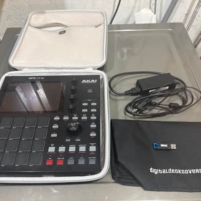 Akai MPC One Standalone MIDI Sequencer 2020 - Present - Black image 1