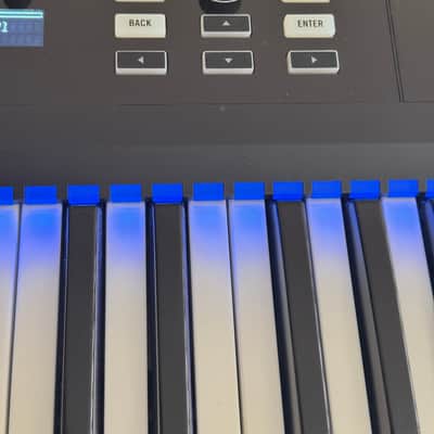 Native Instruments Komplete Kontrol S61 2010s - Black image 6