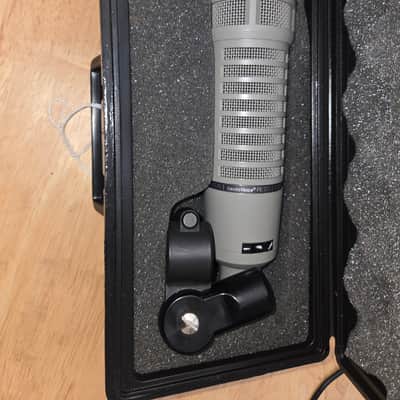 Electro-Voice RE20 Cardioid Dynamic Microphone 1968 - Present - Gray image 5