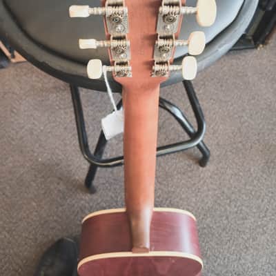 Art & Luthier AMI Parlor 2002 - Burgundy burst image 7