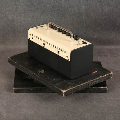 Yamaha THR5 Guitar Amp - 2nd Hand image 3
