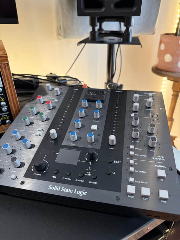 Solid State Logic SSL UC1 DAW Controller 2021 - Present - Black image 1