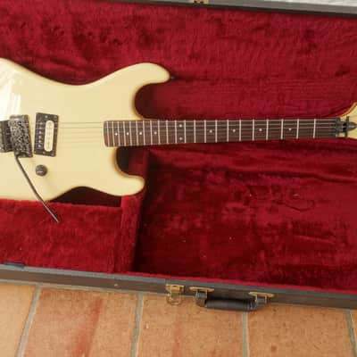 Kramer Baretta 1985 White image 20