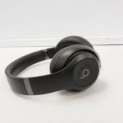 Beats by Dre Studio Pro image 7