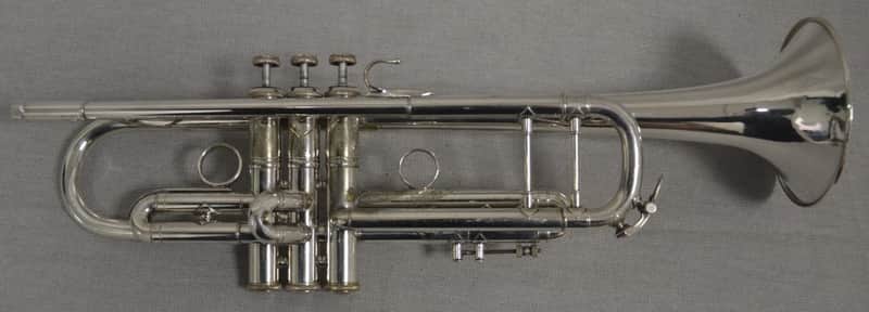 Trompeta Sib Bach Stradivarius 43 Corporation en muy buen estado estado image 1