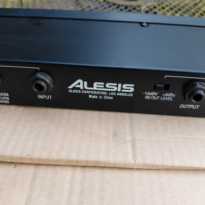 Alesis 3630 Dual-Channel Compressor / Limiter with Gate - Classic Hardware VCA (With Correct AC PSU) image 8