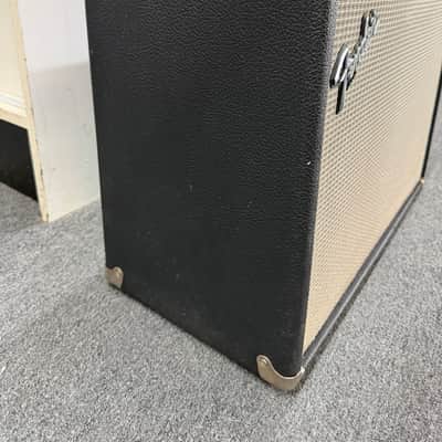Fender Deluxe Reverb II 2-Channel 20-Watt 1x12" Guitar Combo 1982 - Black image 4